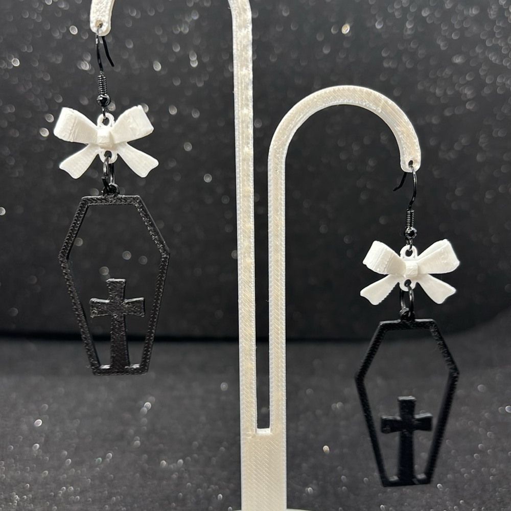 The Voodoo Vibe Earrings - Picture 4 of 4